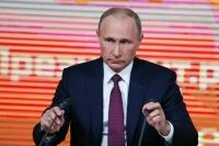 Путин назвал серьезным вызовом для России учения США в акватории Черного моря