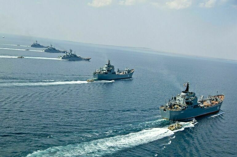 Корабли Черноморского флота учатся пресекать террористическую деятельность в Средиземном море