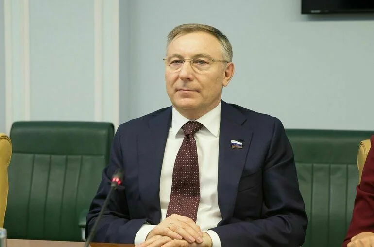 Варфоломеев предложил разработать концепцию правового регулирования генетических исследований