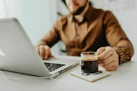 Устраиваться на работу могут разрешить онлайн