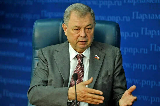 Анатолий Артамонов