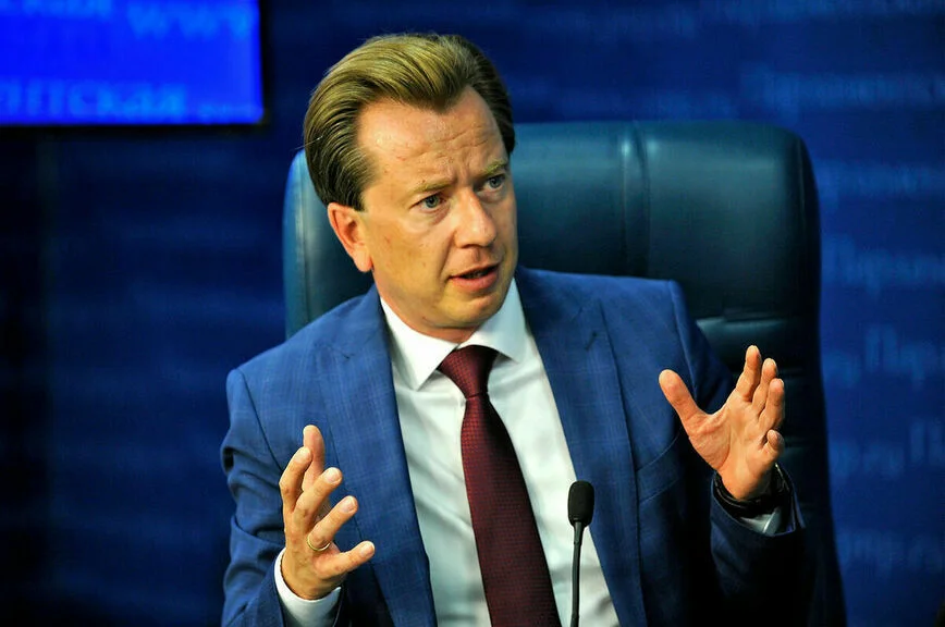 Владимир Бурматов.