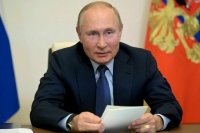 Путин рассказал, что привился назальной вакциной от коронавируса 