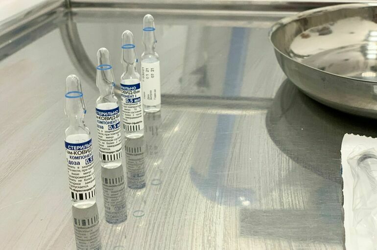 Вирусолог оценил эффективность вакцины «Спутник V» против «омикрон»-штамма