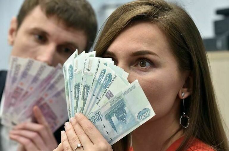 В Госдуме не согласились, что средняя зарплата в России 50 тысяч рублей
