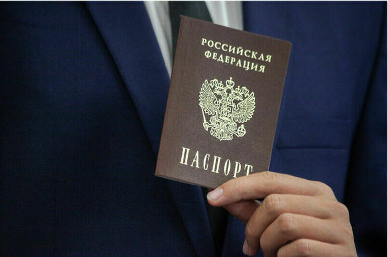 Иностранным инвесторам хотят упростить получение вида на жительство в России