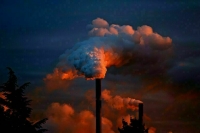 Кабмин внес в Госдуму законопроект об эксперименте по ограничению выбросов