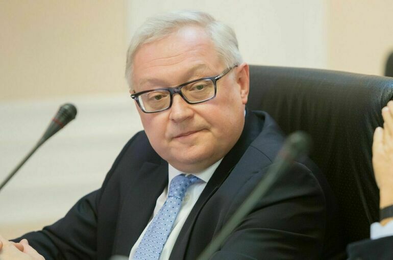 Рябков осудил заявления Белого дома о возможной отправке военных в Восточную Европу