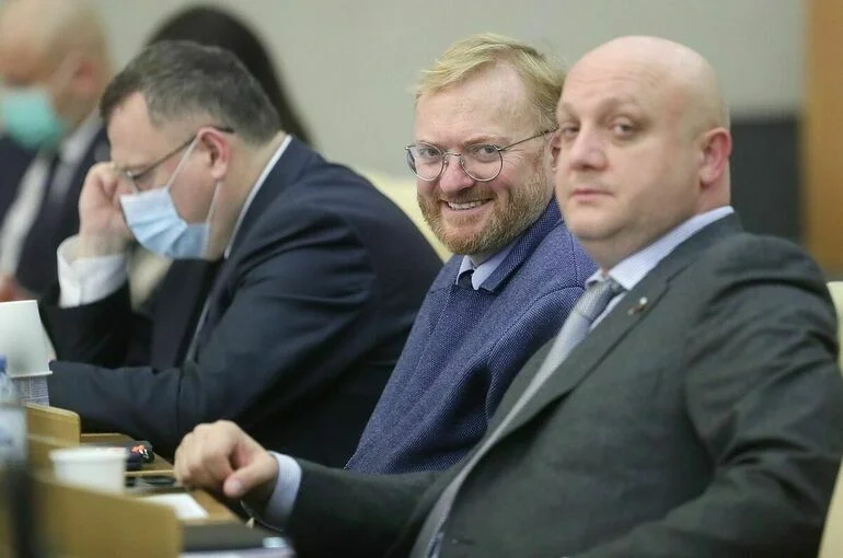 Милонов предложил создать единый сервис о нарушениях прав потребителя