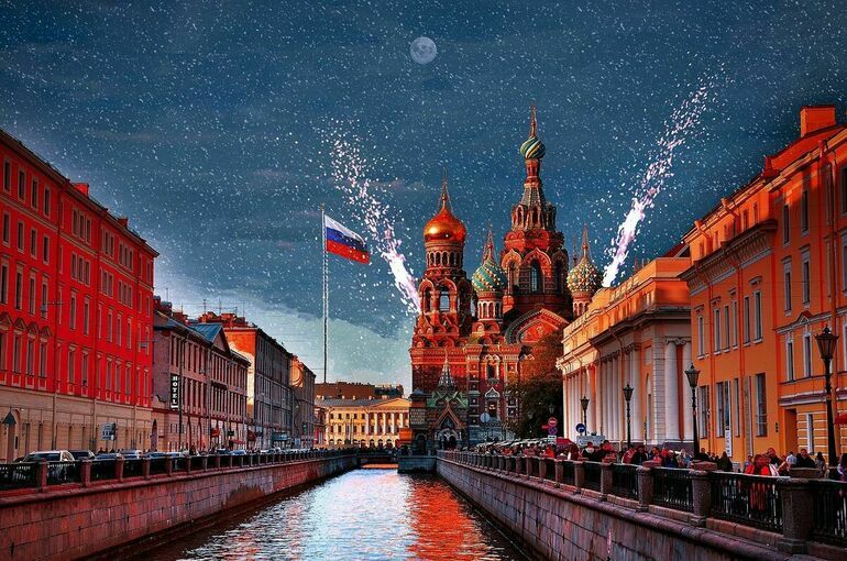 Число туристов в Петербурге в 2021 году превысило количество жителей