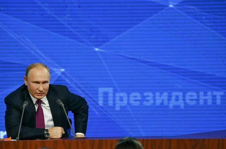 Путин дал удовлетворительную оценку работе Правительства и ЦБ