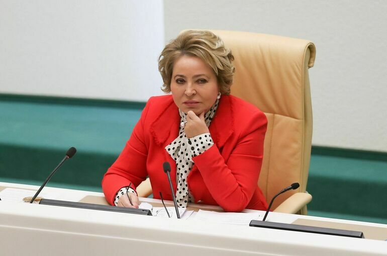 Матвиенко призвала кабмин ускорить принятие решения об «окрашивании» метанола