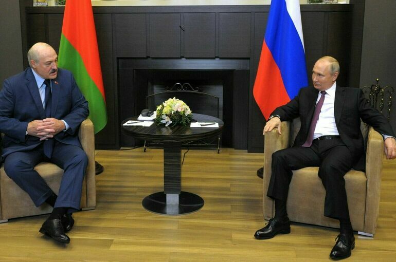 Путин и Лукашенко обсудили сотрудничество России и Белоруссии в оборонной сфере