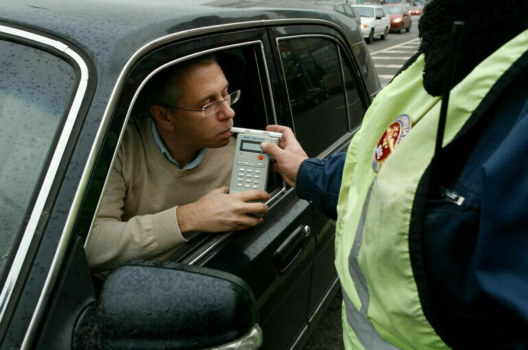 Хуснуллин предложил снизить допустимые показатели алкоголя в крови водителя