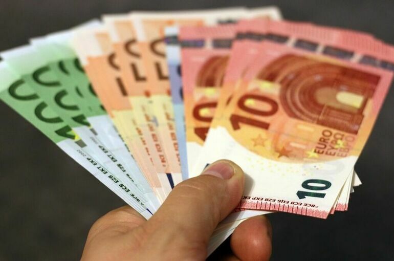 В Италии с 1 января снизят лимит на использование наличных денег