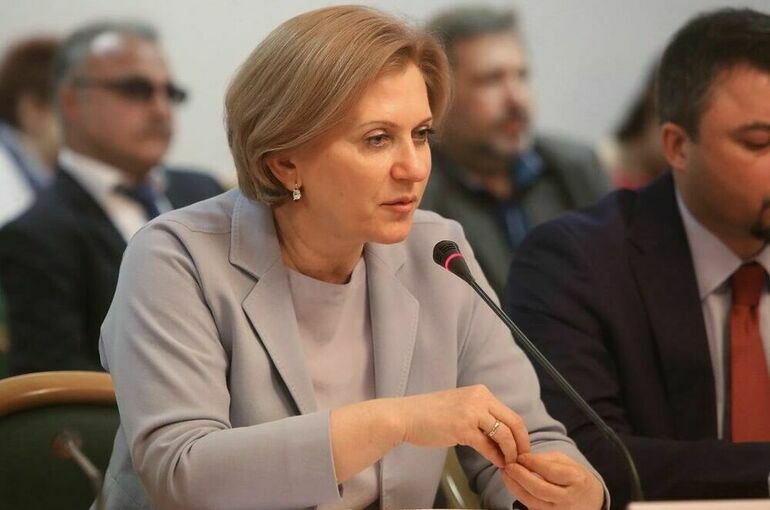 Попова предупредила о возможной перегрузке системы здравоохранения из-за «омикрона»