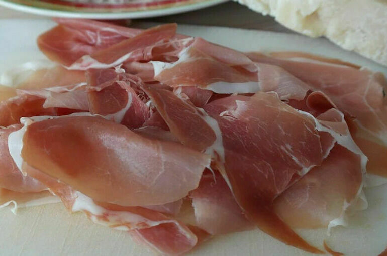 Европейских яств ещё год не будет на столах россиян