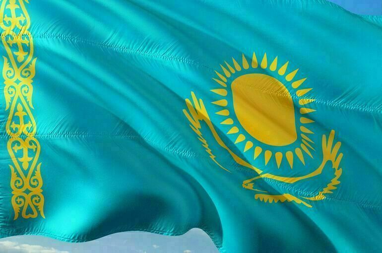МВД Казахстана: в ходе беспорядков разграблено более 100 торговых объектов и банков