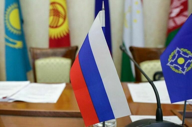 Саммит ОДКБ открылся минутой молчания в память о жертвах беспорядков в Казахстане