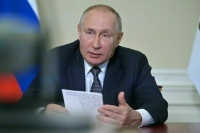 Миротворцы будут находиться в Казахстане ограниченный период, заявил Путин
