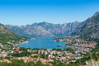 Черногория открыла границу для непривитых