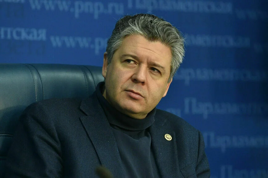 Максим Григорьев

