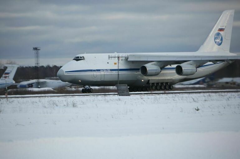 Двадцать самолетов с российскими миротворцами вернулись из Казахстана