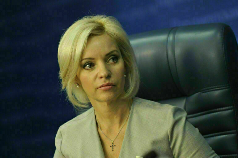 Казакова: школьников уже не «натаскивают» на ЕГЭ