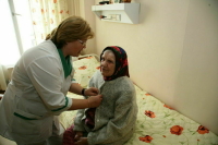 Частные клиники получат более 351 млн рублей на уход за пожилыми