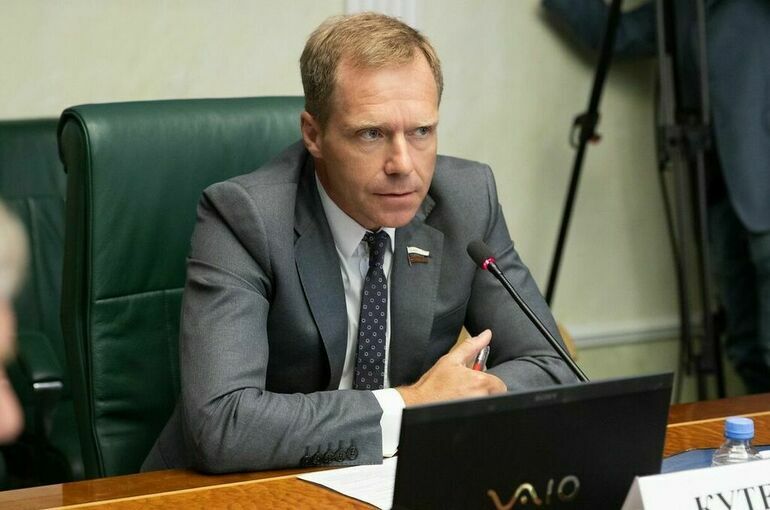 Кутепов предложил ускорить процедуру установки банкоматов в учреждениях