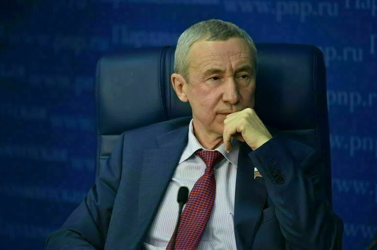 Климов назвал поставки Турцией оружия Украине провокацией