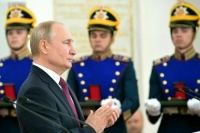 Путин поздравил российских фигуристов с победой на Олимпиаде в Пекине