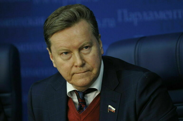 Олег Нилов призвал ЦБ обсудить с Госдумой снижение ключевой ставки