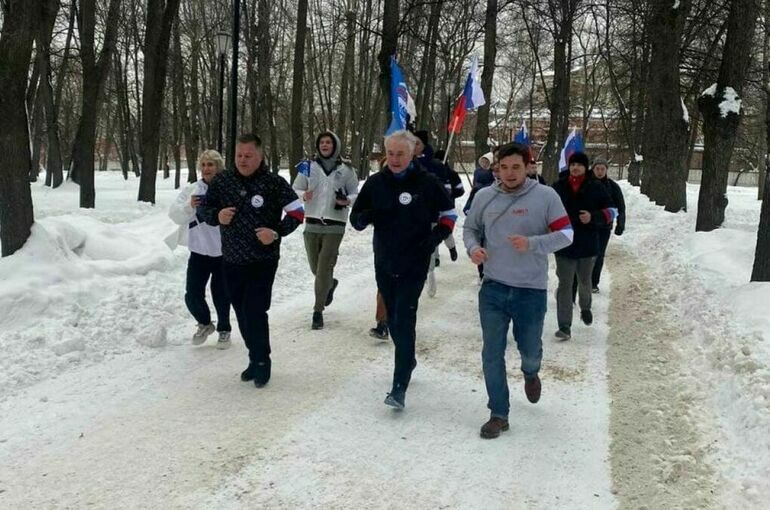 Картаполов принял участие в забеге в поддержку российских олимпийцев