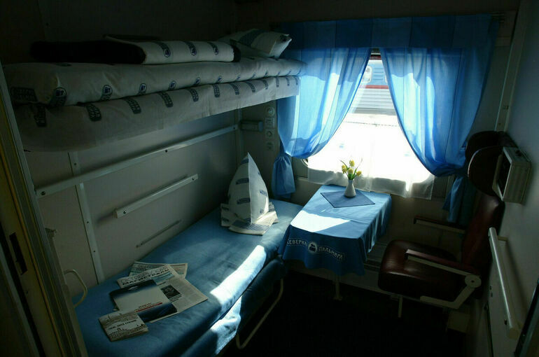 Депутат предложил компенсировать будущим усыновителям 50% расходов на авиабилеты 