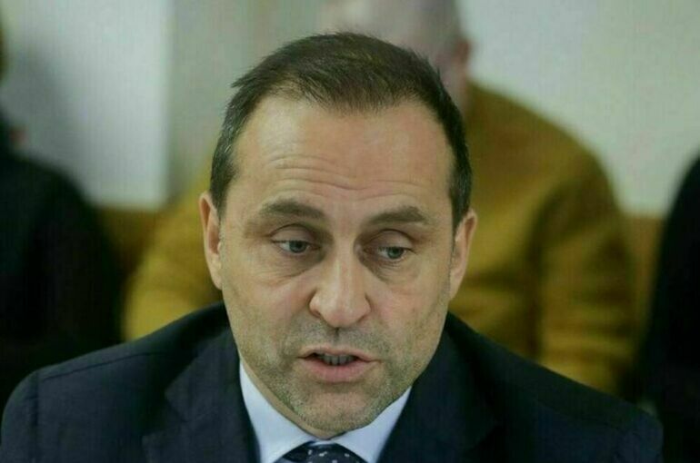 Свищев: Валиева подверглась давлению на Олимпиаде и достойна поощрения