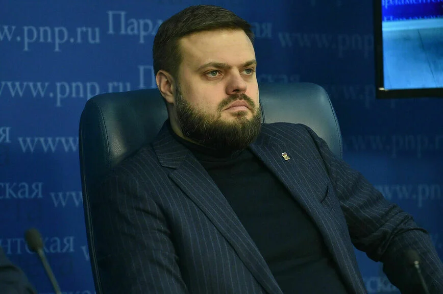 Артем Туров 