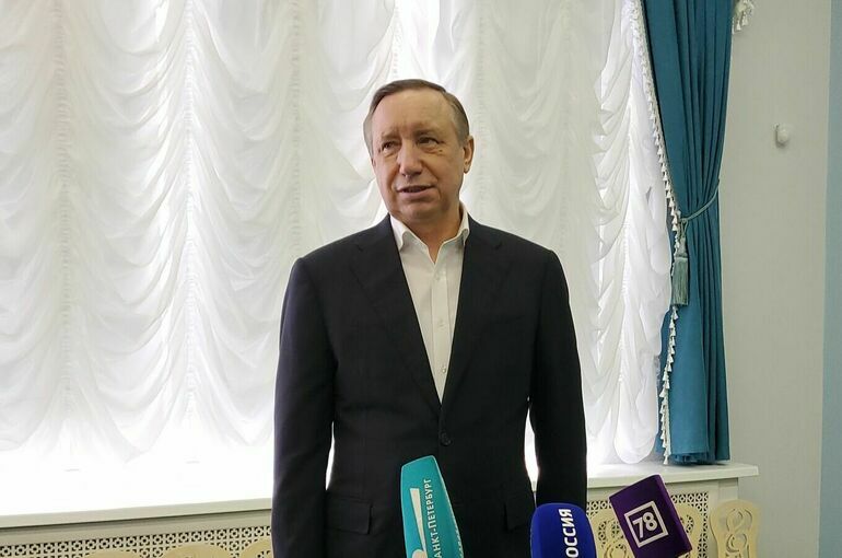 Беглов сообщил о снижении заболеваемости COVID-19 в Петербурге 