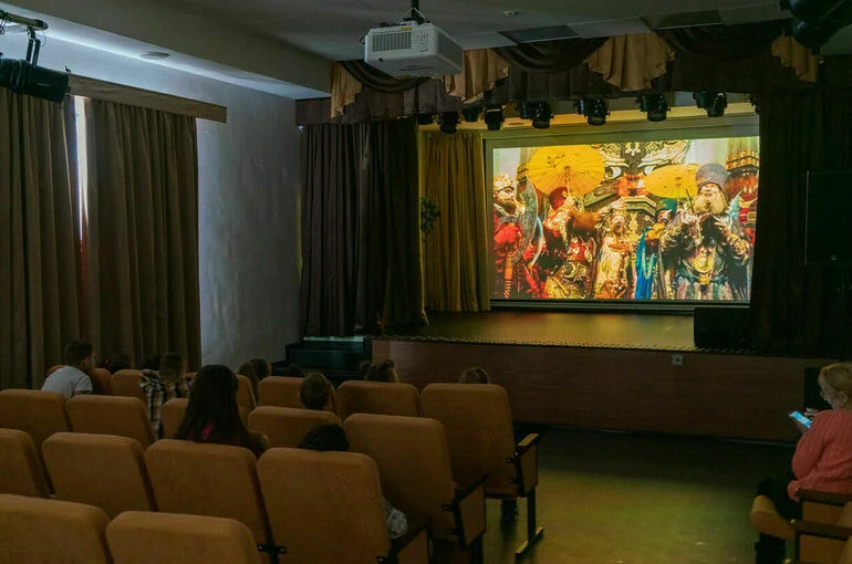 Кинотеатры примут зрителей по новым правилам