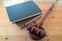 Прокурорам хотят разрешить обжаловать притворные сделки