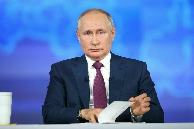 Путин: Недопустимо политизировать вопросы глобального энергообеспечения