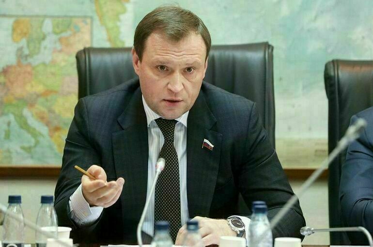 Пахомов предложил обсудить вопрос заморозки пеней по долгам за ЖКУ