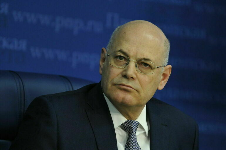 Круглый: Санкции не ограничивают поставки лекарств в Россию