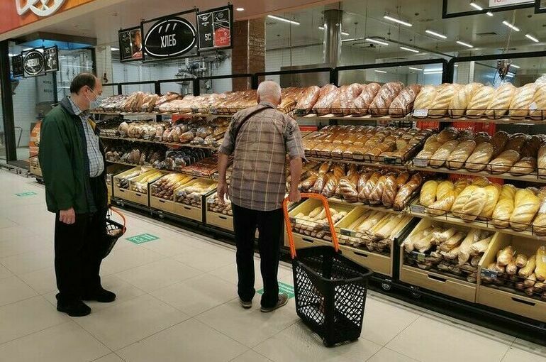 В Минпромторге фиксируют наплыв покупателей в продуктовые магазины