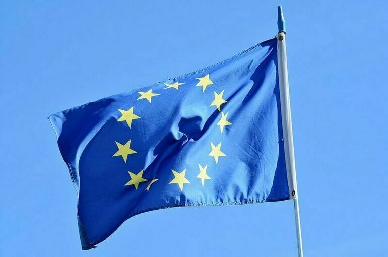 Макрон заявил о готовности ЕС ввести «массивные санкции» в отношении России