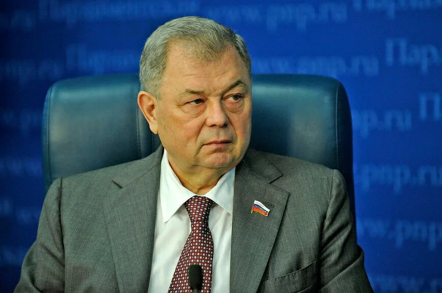 Анатолий Артамонов
