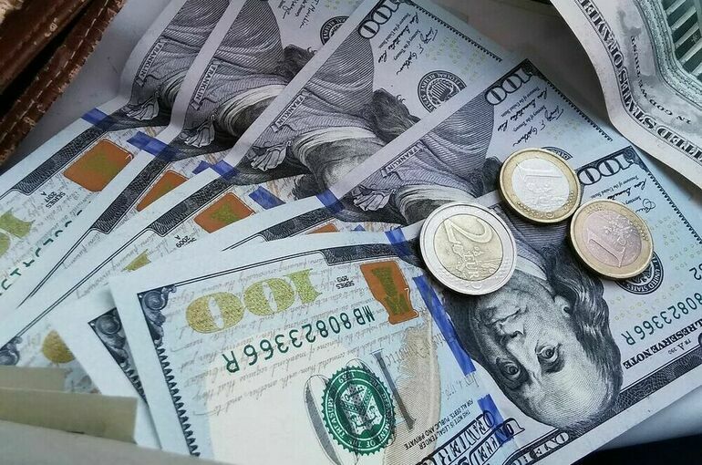 Резиденты смогут зачислять валюту на свои счета в иностранных банках