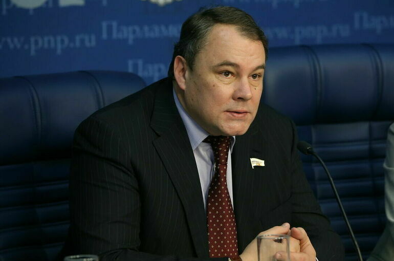 Толстой: Россия не будет участвовать в мероприятиях ПАСЕ 