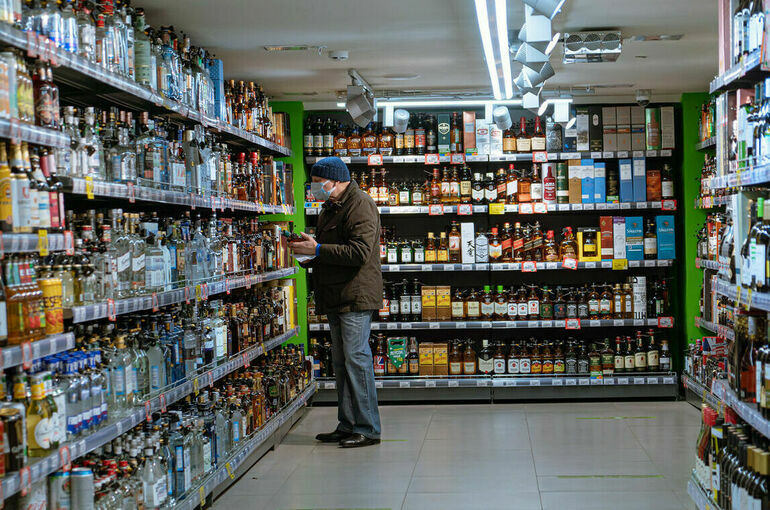 Торговлю ядовитой водкой предложено приравнять к терроризму