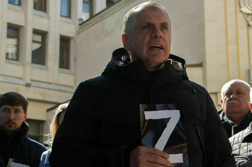 Владимир Константинов